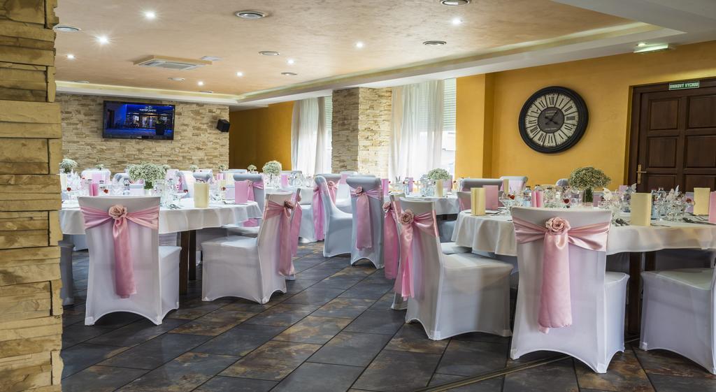 Hotel Polo Presov Luaran gambar